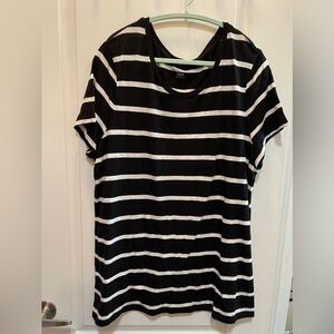 Old Navy Black and White Striped Tee Size XXL